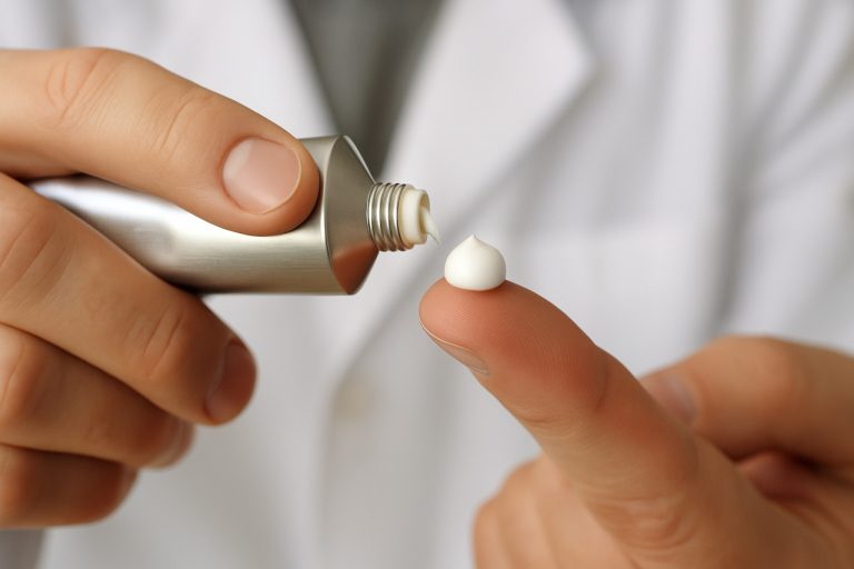 A Fingertip Unit (FTU) erejének kiaknázása a bőrgyógyászatban: Precizitás a helyi kezelésben